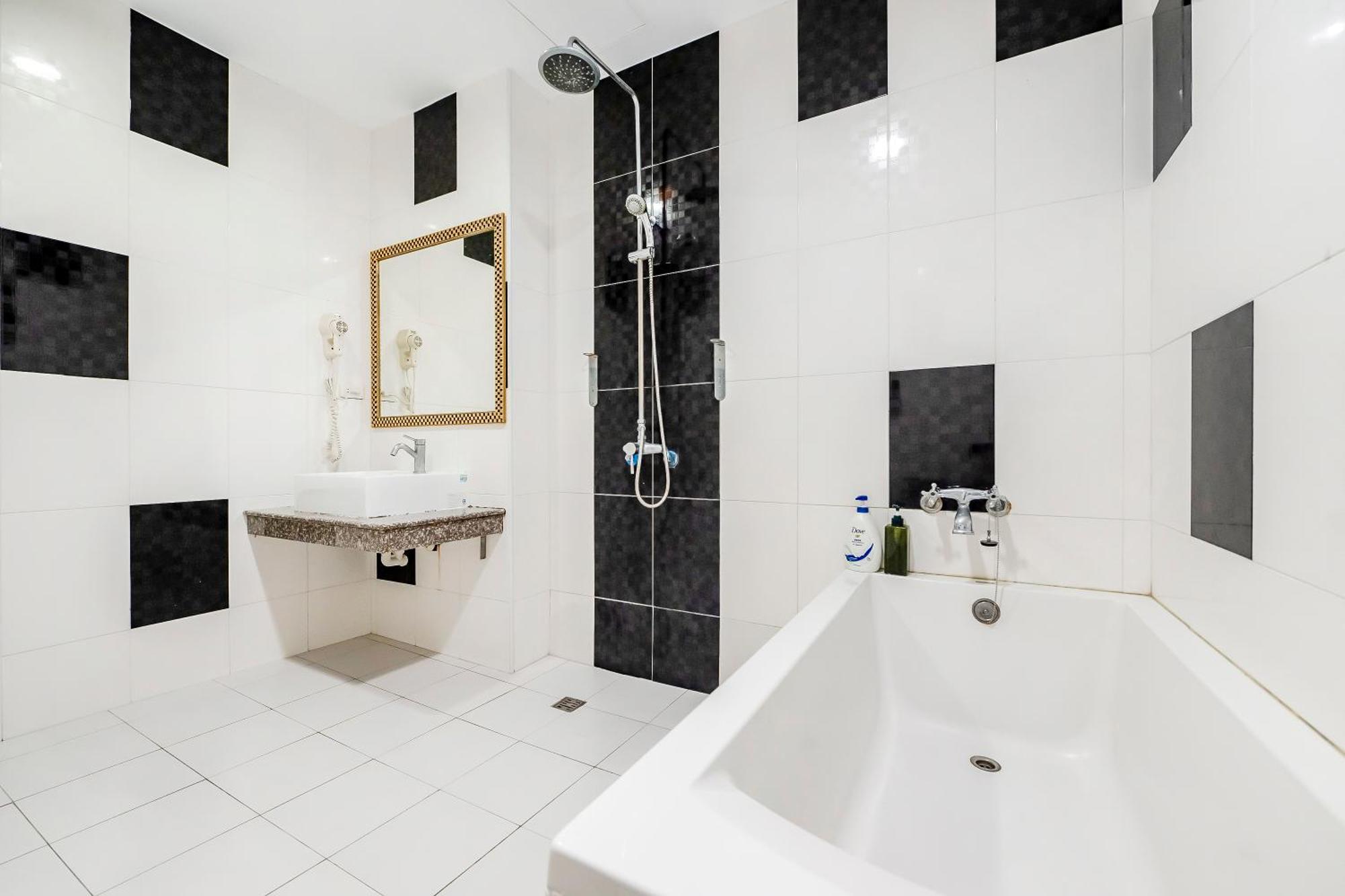 Wei Yuan Hotel Кендин Екстериор снимка